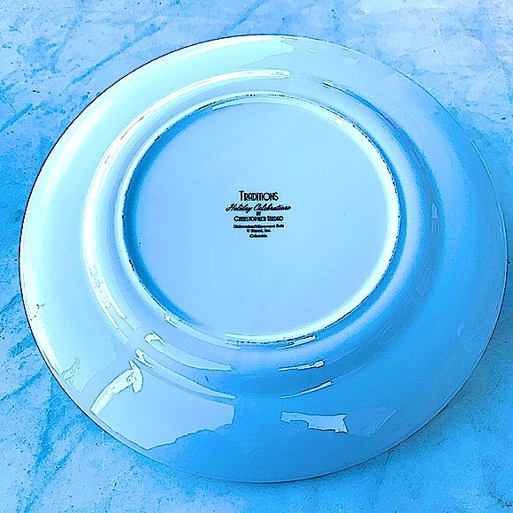 CHRISTOPHER RADKO “HOLIDAY CELEBRATIONS TRADITIONS” DINNER PLATE - Picture 6 of 7